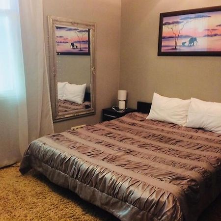 Business Hotel Charkov Buitenkant foto