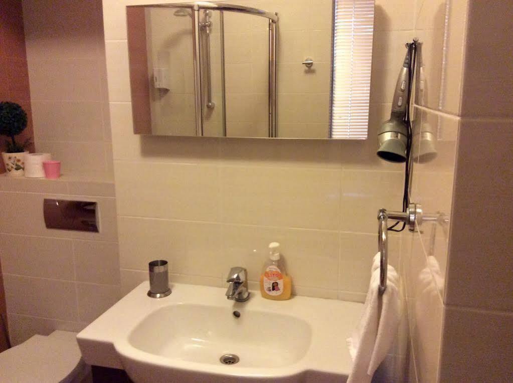 Business Hotel Charkov Buitenkant foto